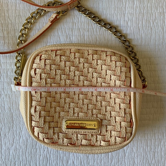GWP - Steve Madden cross body purse 👜 - Picture 2 of 9
